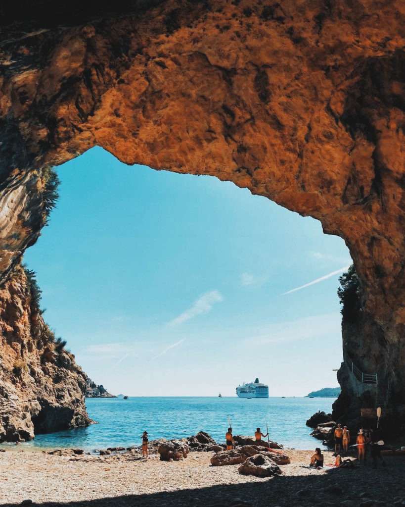 Photo from inside Betina Cave with cliffs leading to it