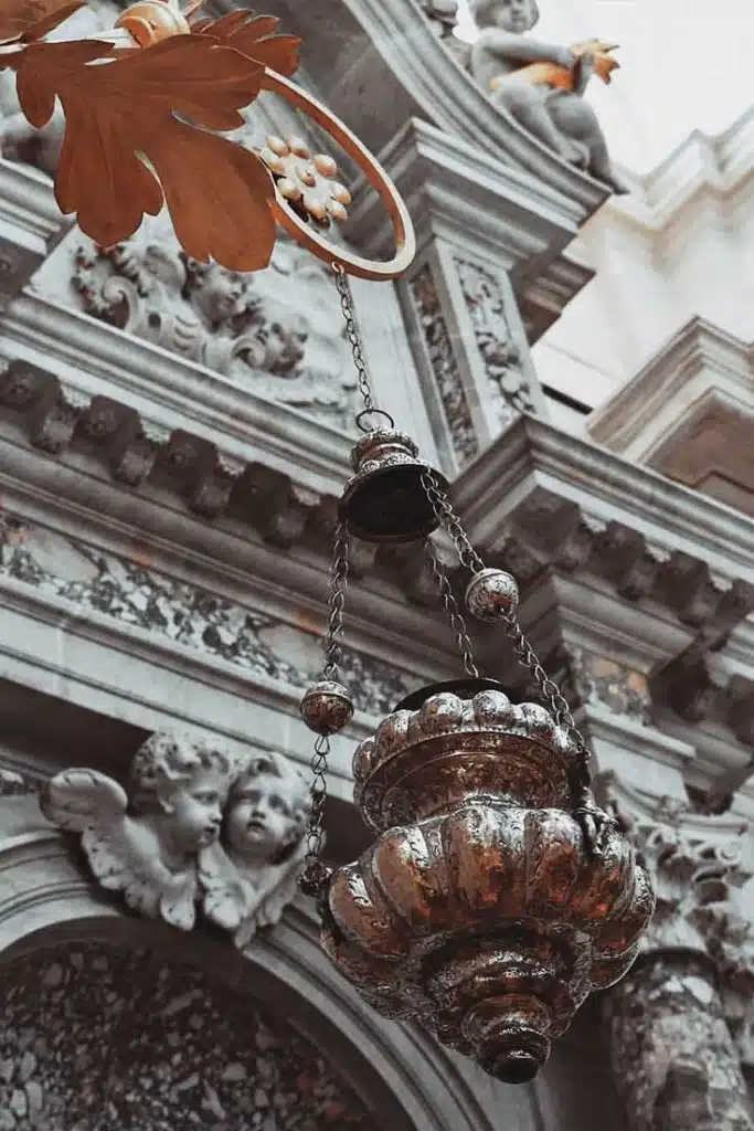 Decorations and stone carvings on walls and arches