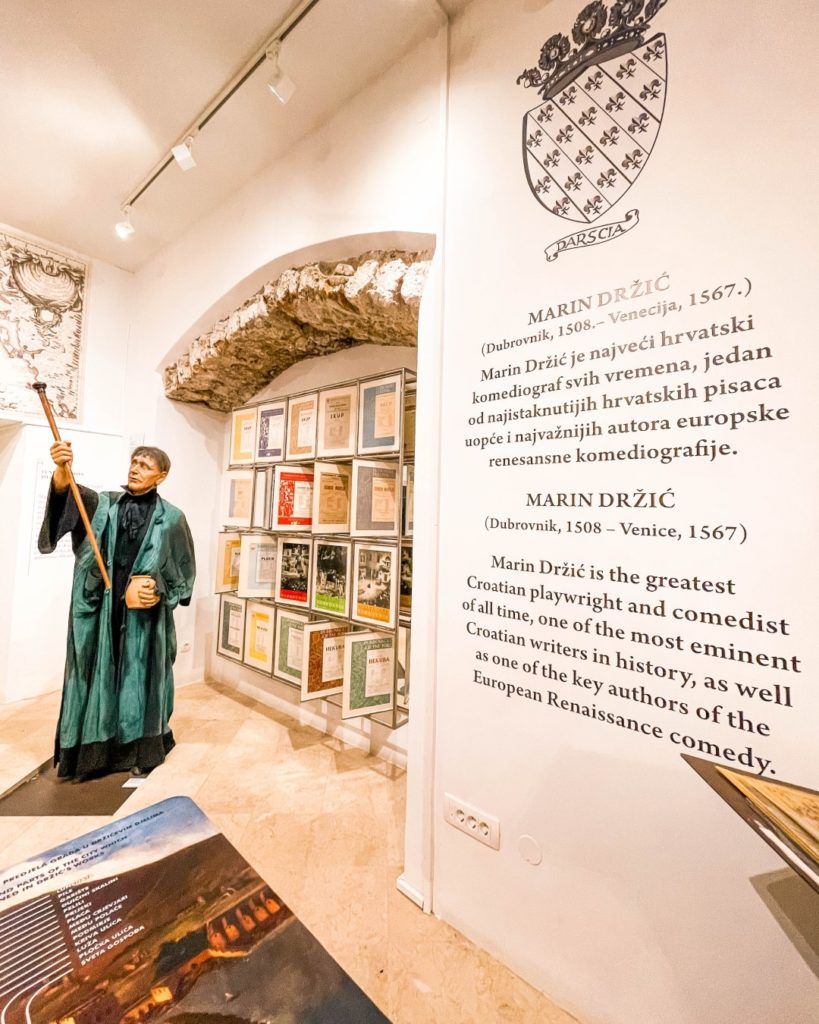 Photo shows lobby of one of the smaller museums included in the Dubrovnik Pass is The House of Marin Držić. It is a personal museum founded in 1989 and dedicated to the local playwright and poet Marin Držić.